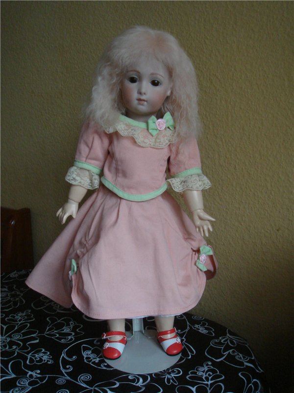 У моей Нюрочки новый парик (фото 4)