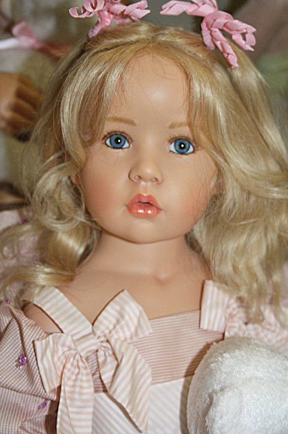 Мое посещение магазина Гюнзел. Выбор кукол из коллекции 2016 года. Заключительная часть - Бела (фото 8)