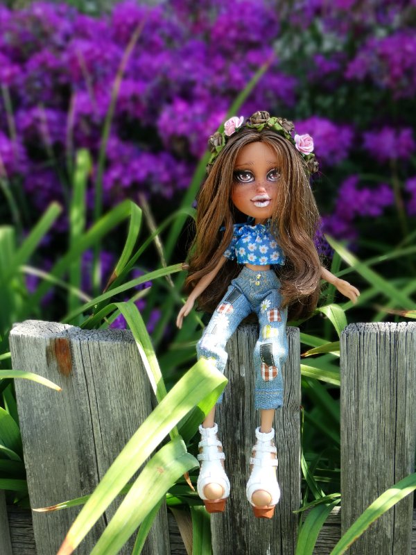 Мои девочки (перерисованные Братц 2015) вышли на улицу