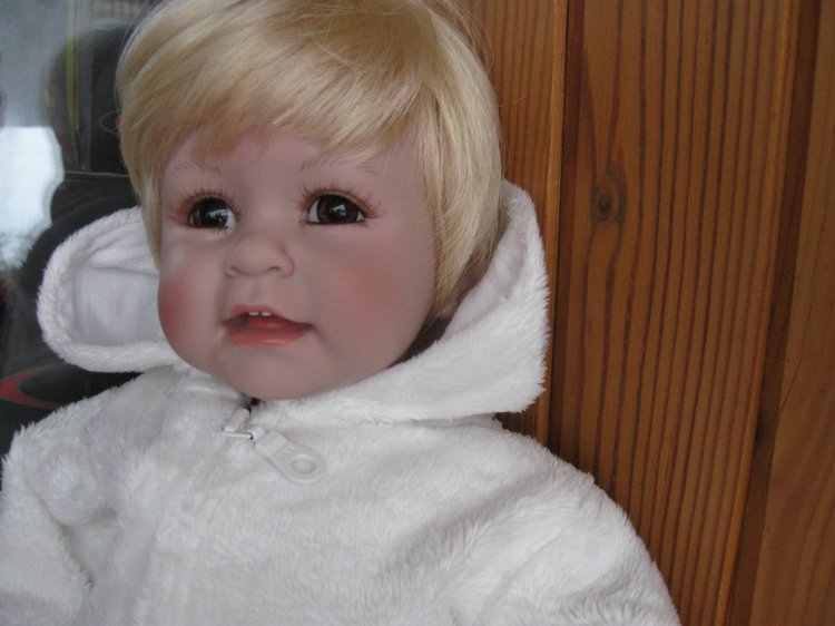 Разные детки Адора одного молда