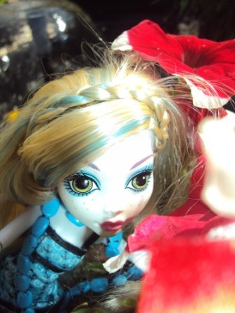 Monster High: Как две красавицы гулять в сад ходили (фото 10)