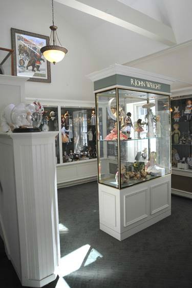 Впервые за 40 лет. День открытых дверей на кукольной фабрике R John Wright. Часть первая: Место, где рождаются куклы и