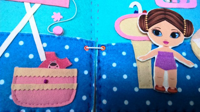 Кукла под подушкой, мамина любовь и кукольный домик-книжка для куклы из фетра | Бэйбики Кукла под подушкой, мамина любовь и кукольный домик-книжка для куклы из фетра