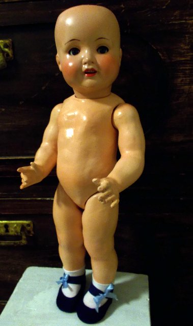 Солнечная девочка — Редкие антикварные куклы и реплики: воск (фото 10)