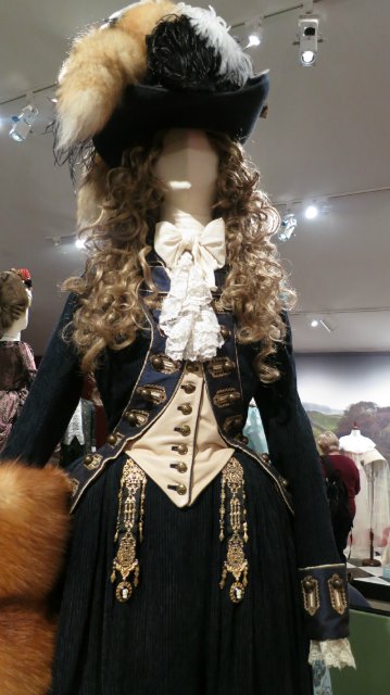 Как за неприметным фасадом может скрыватся просто удивительный Клондайк!!! Или "Это я удачно зашел!!!!!"