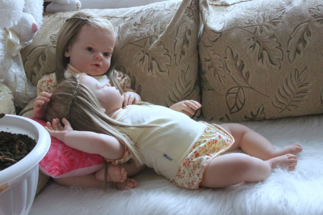 Сестенки Арианночки. Куколки реборн Виктории Вишни