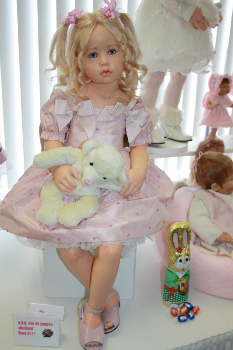 Первый показ новой коллекции 2016 года из резин от Hildegard Gunzel