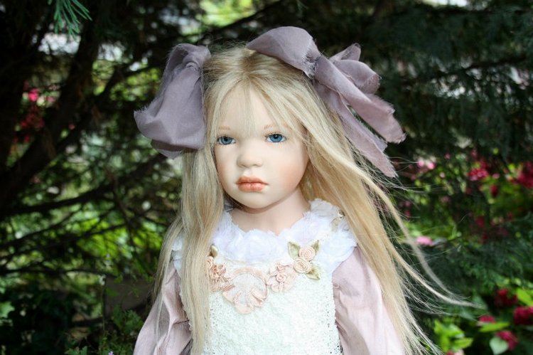 Марусина прогулка по саду. Коллекционная кукла от Zofia & Henry Zawieruszynski (фото 7)