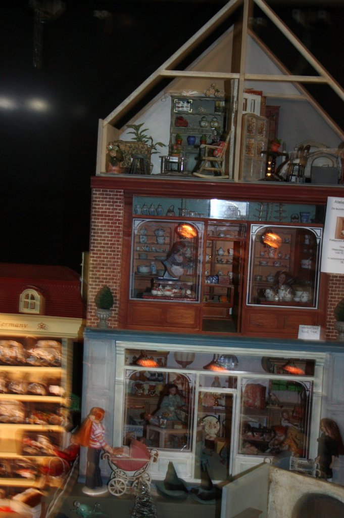 Выставка кукол, мишек тедди, кукольных домиков и миниатюры в Нидерландах. Заключение