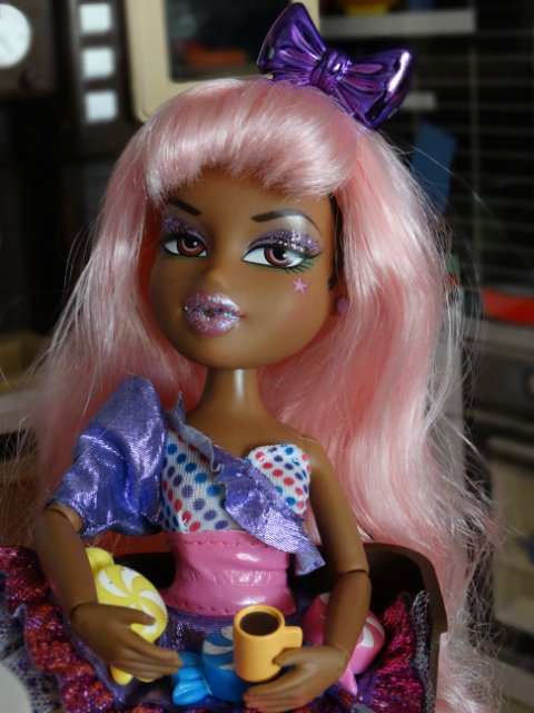 Посиделки на кухне | Бэйбики Посиделки на кухне — Куклы Bratz (Братц) и Moxie Girlz: MGA (фото 7)