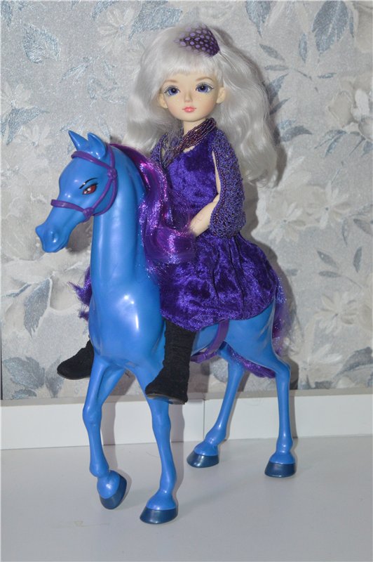 А нам фиолетово! Или у нас новенькая