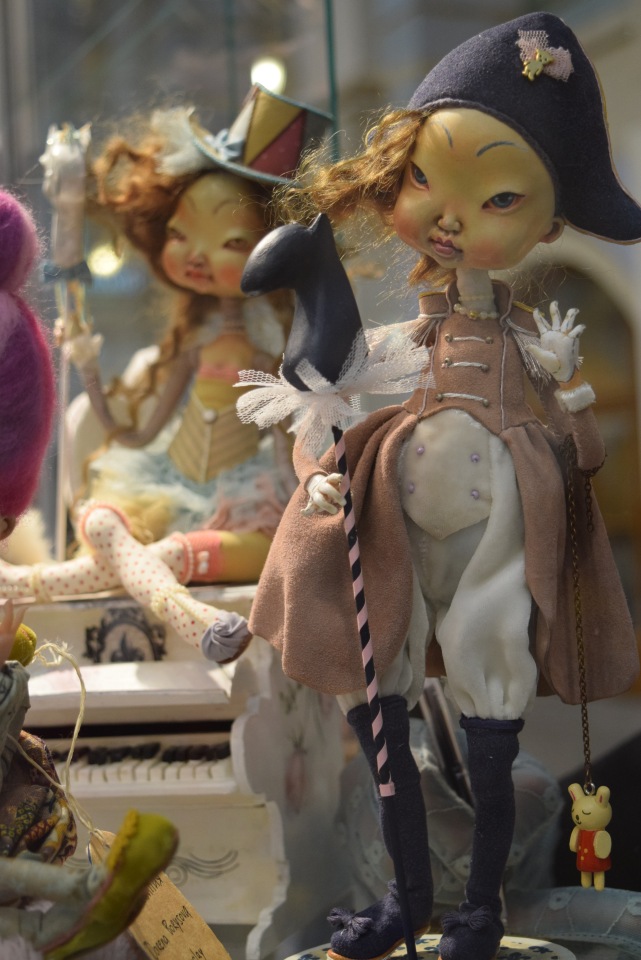 VII Московская международная выставка "Искусство Куклы". Портреты кукольной души или незримый диалог