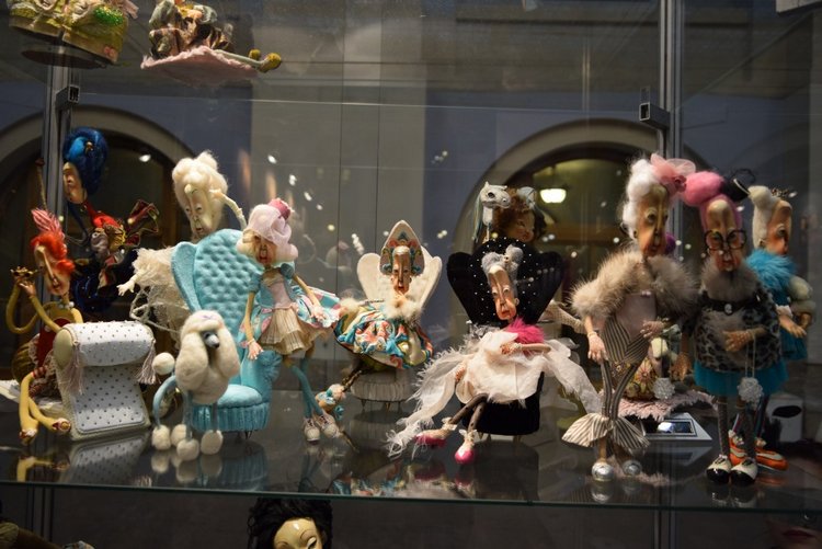 VII Московская международная выставка "Искусство Куклы". Портреты кукольной души или незримый диалог