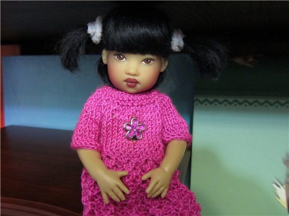 У нас обновка. Коллекционная кукла от Helen Kish