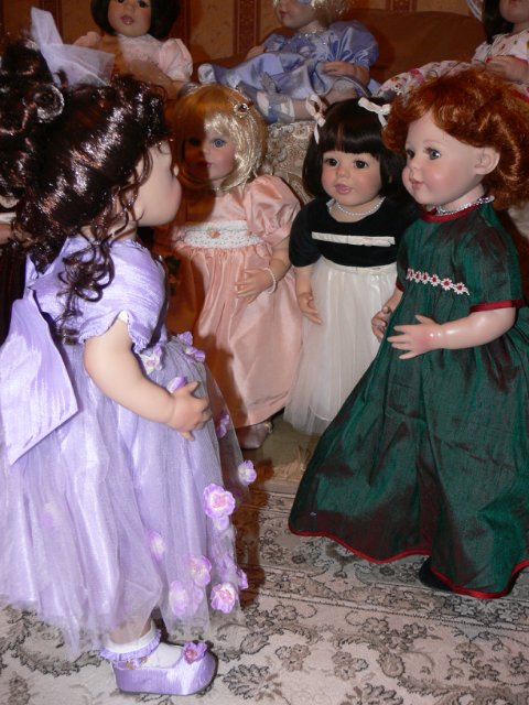 Новенькая Artista doll. по имени Цветочница