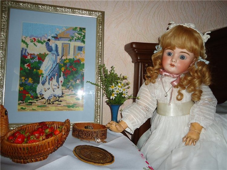 Ах, лето красное! Антикварная кукла Верочка