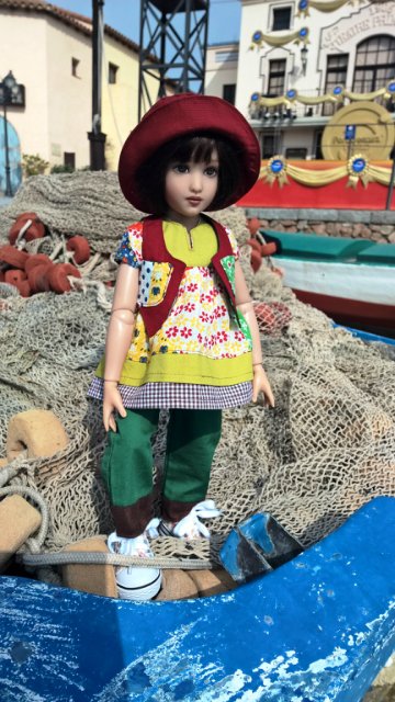 Поезд в Барселону дремлет, или, Мне ещё три платья надеть осталось