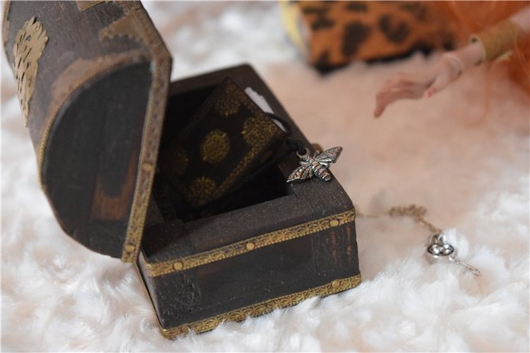 Мой талисман, мою любовь храни. Часть II