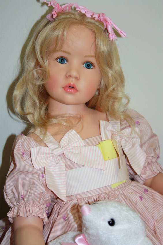 Мое посещение магазина Гюнзел. Выбор кукол из коллекции 2016 года. Заключительная часть - Бела (фото 2)