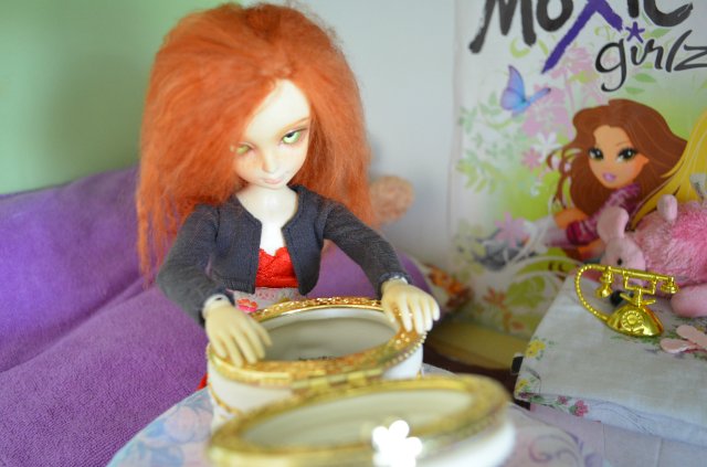 Операция ищем подарок! ( часть вторая ) Fantasy Doll :Charlotte