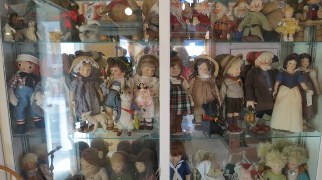 Впервые за 40 лет. День открытых дверей на кукольной фабрике R John Wright. Часть первая: Место, где рождаются куклы и