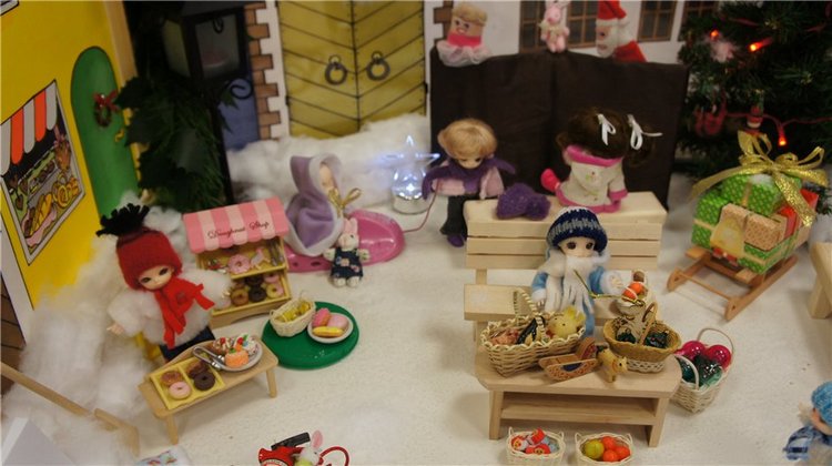 Москва, Второй Фестиваль шарнирных кукол. Тема "ЯРМАРКА", 2011 (фото 9)