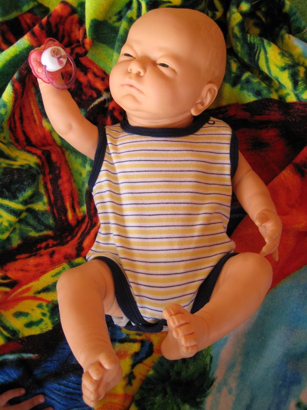 Примерка — Характерные испанские куклы: пупсы с мимикой (фото 6)