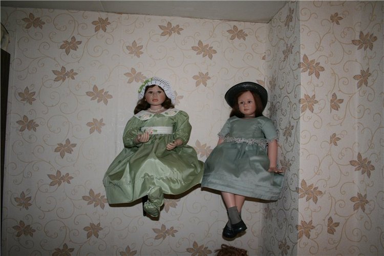 Вот так мы и живем... Размещение кукольной коллекции (фото 5)