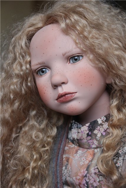 Красавица Elletra (весна 2013) и другие большие девочки Hedwiga и Geraldine (2012). Zwergnase