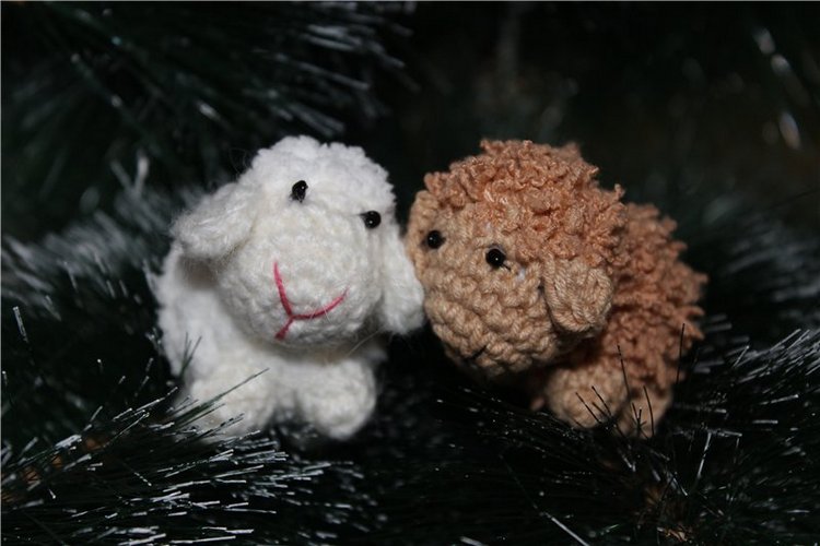 Наряжаем елку. Первое совместное фото под елкой | Бэйбики Наряжаем елку. Первое совместное фото под елкой (фото 5)