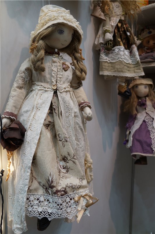 Картинки с выставки кукол на Тишинке. Moscow Fair 2015. Текстильные куклы
