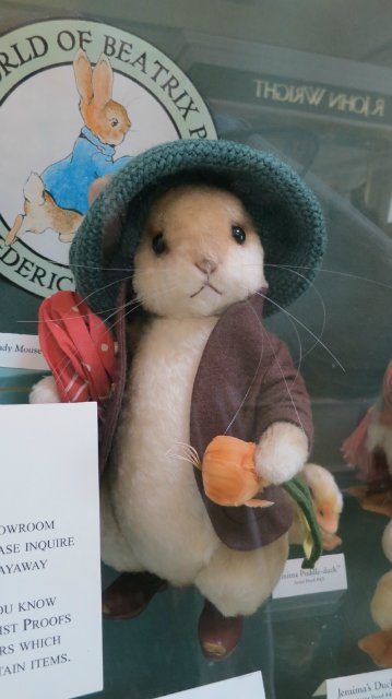 Впервые за 40 лет. День открытых дверей на кукольной фабрике R John Wright. Часть первая: Место, где рождаются куклы и