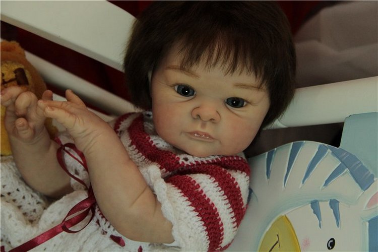 Джулия - малышка из молдика Jill от Adrie Stoete