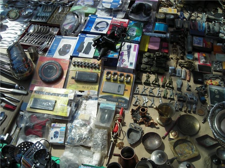 Барахолка - с нами рядом. Мы ее окинем взглядом | Бэйбики Барахолка - с нами рядом. Мы ее окинем взглядом