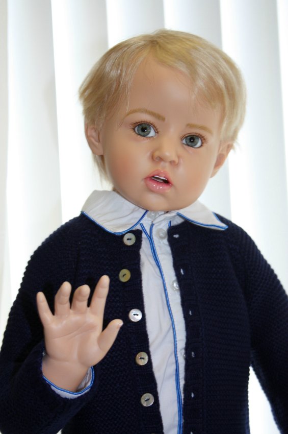 Мое посещение магазина Гюнзел. Выбор кукол из коллекции 2016 года. Часть вторая - Принц Джордж (фото 6)