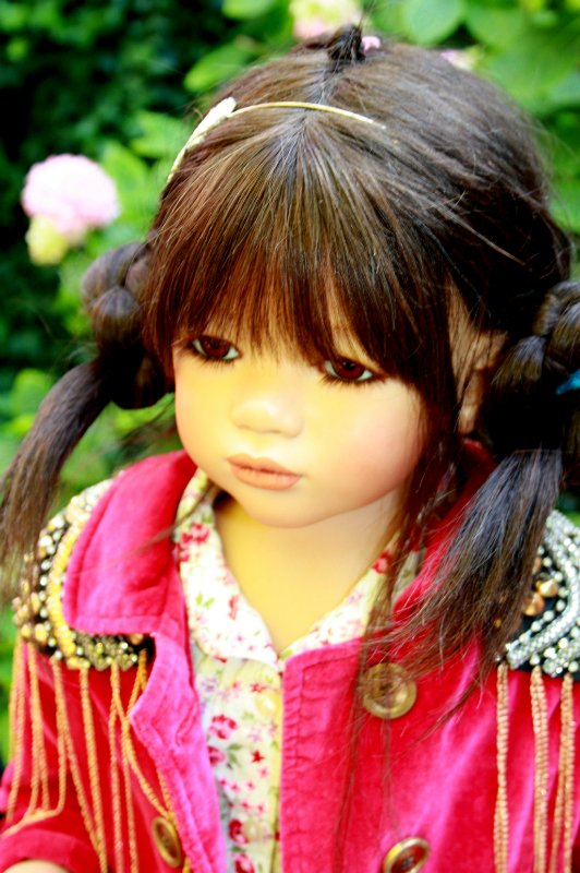 Солнечный денек в саду. Часть третья - Лилит и Анна Лу