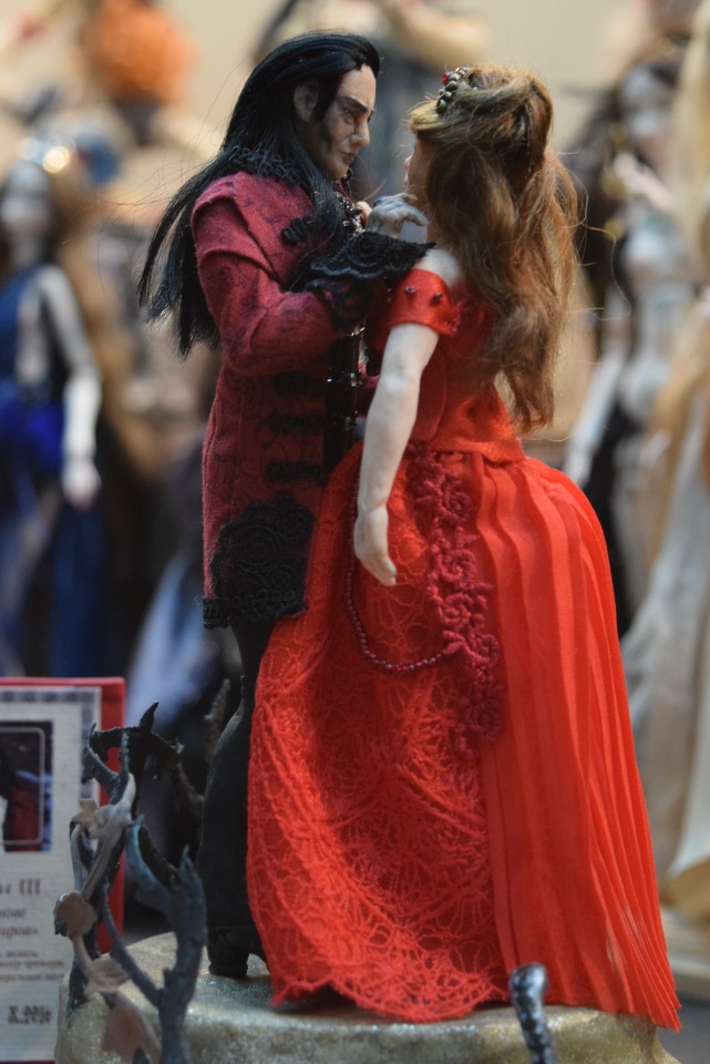 VII Московская международная выставка "Искусство Куклы". Портреты кукольной души или незримый диалог