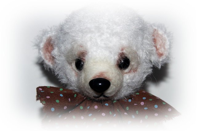 Мишка Пьеро — Вязаные игрушки и амигуруми: крючком