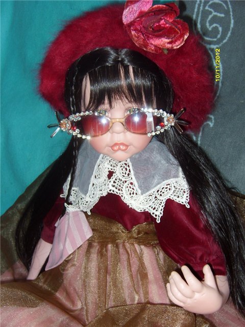 "Пурпур и Гламур". Коллекционная куколка от Ф.Спанос "Sweet Attitude" (фото 4)