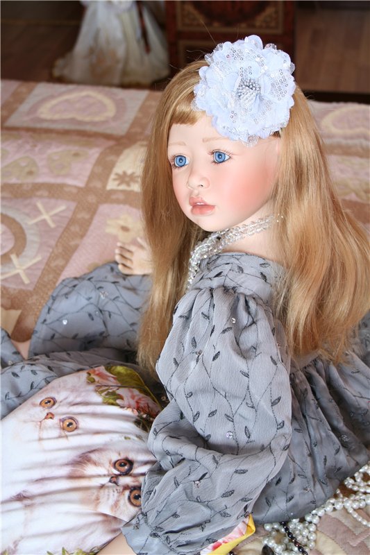 Чёрное или белое? Милли от Christine Orange