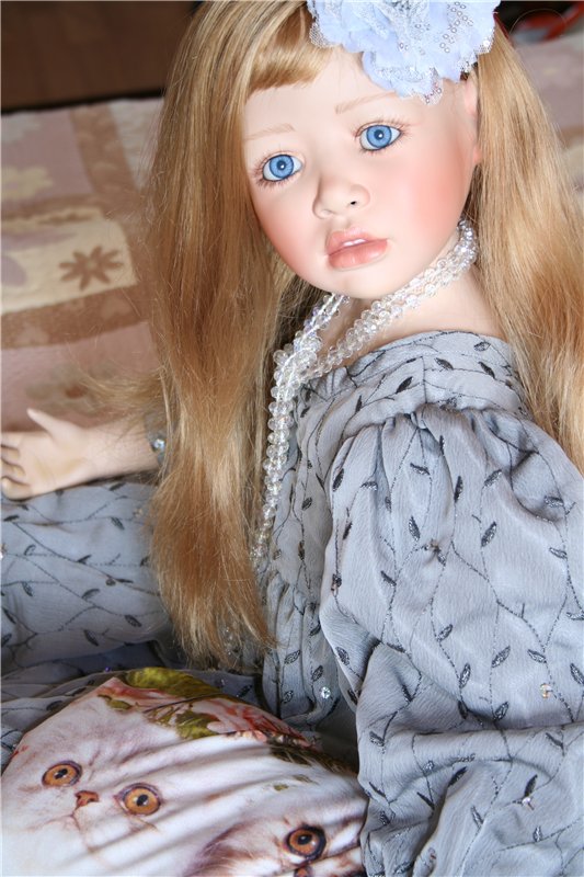 Чёрное или белое? Милли от Christine Orange