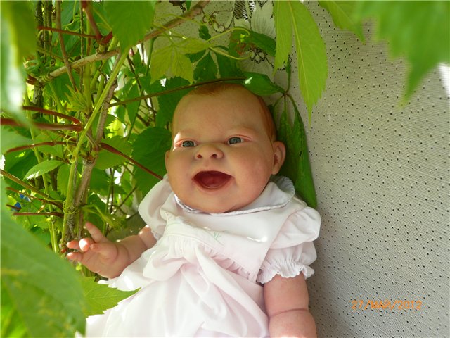 Лолочка гостит у бабушки Лены