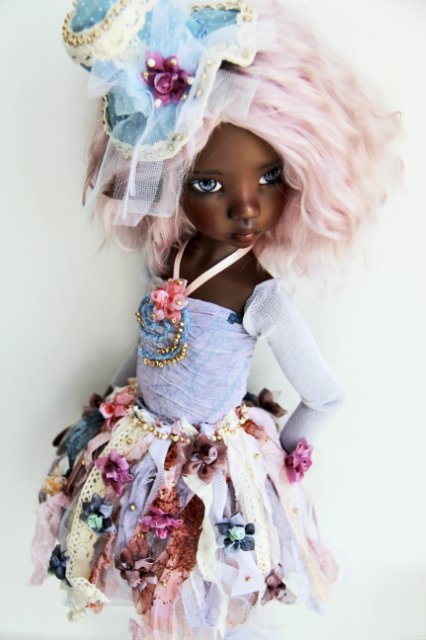 В роли моделей Ларисса дарк и Лайла тан (фото 3)