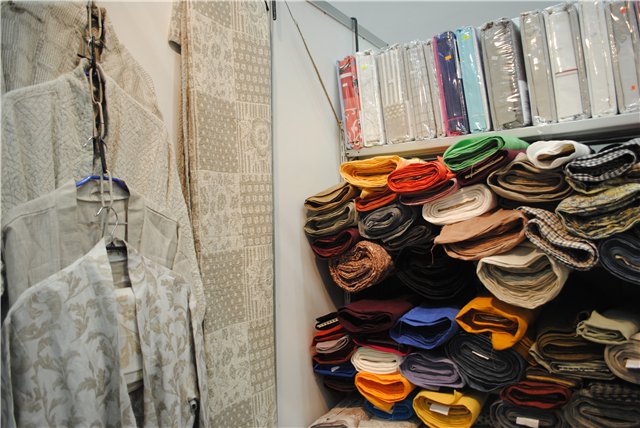 Выставка на Тишинке "Атмосфера творчества". Октябрь 2014. Пройдемся по первому этажу выставки