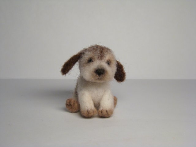 Щенок неизвестной породы. Авторская игрушка валянием из шерсти Ольги Чернухо (фото 6)