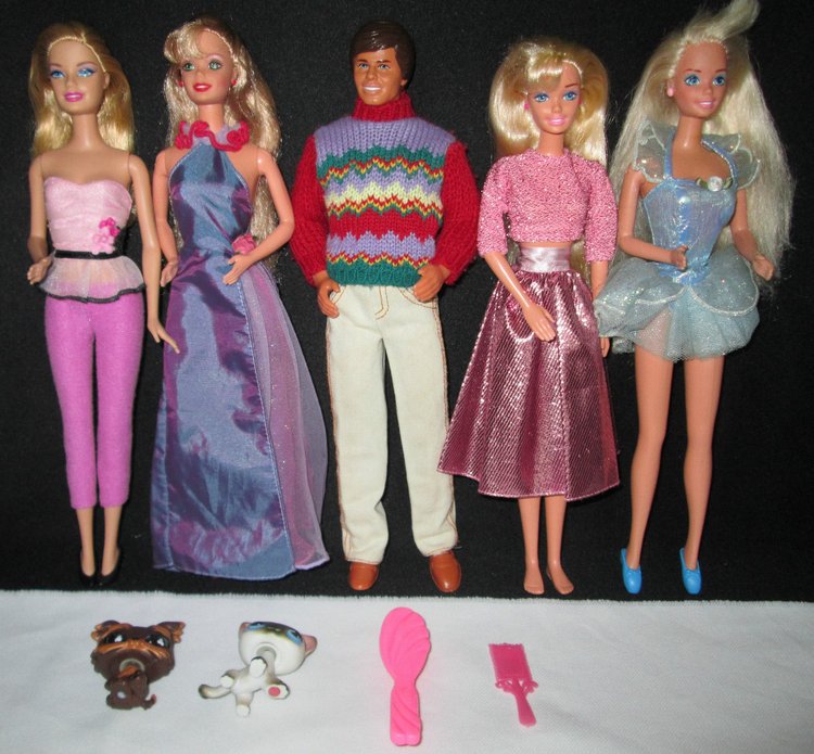 «Эффект насмотренности» или 200 фирменных кукольных нарядов | Бэйбики «Эффект насмотренности» или 200 фирменных кукольных нарядов