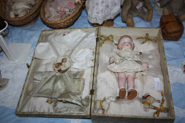 Выставка кукол, мишек тедди, кукольных домиков и миниатюры в Нидерландах 24-25 октября 2015 год. Часть третья - антикварки