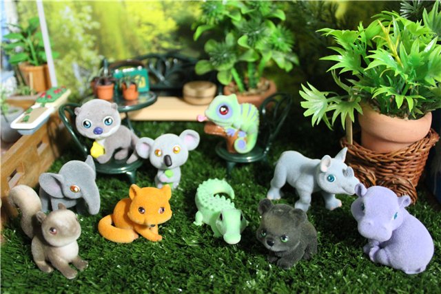 Коллекция флоковых игрушек