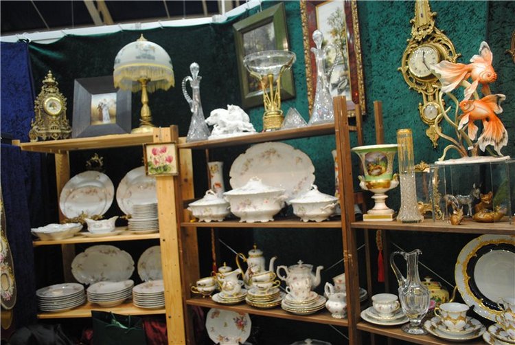 На Тишинку мы пошли – там сокровища нашли. Взгляд на «Блошиный рынок» со второго этажа | Бэйбики На Тишинку мы пошли – там сокровища нашли. Взгляд на «Блошиный рынок» со второго этажа (фото 3)