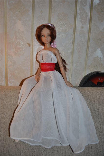 Как Татьяна и Ева примеряют новые платья. Iplehouse BJD Elin